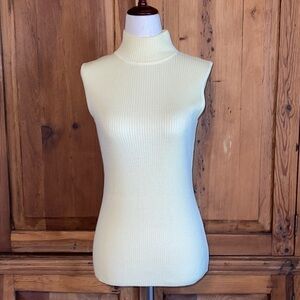 Dana Buchman Pale yellow ribbed sleeveless mock neck sweater Sz. S